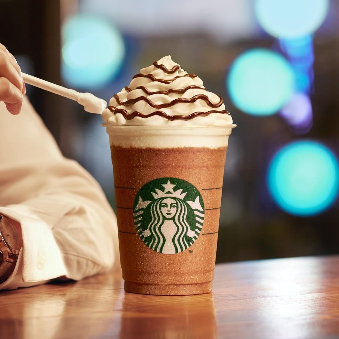 星巴克人氣品項摩卡可可碎片星冰樂也享優惠。（圖／IG@starbuckstw）