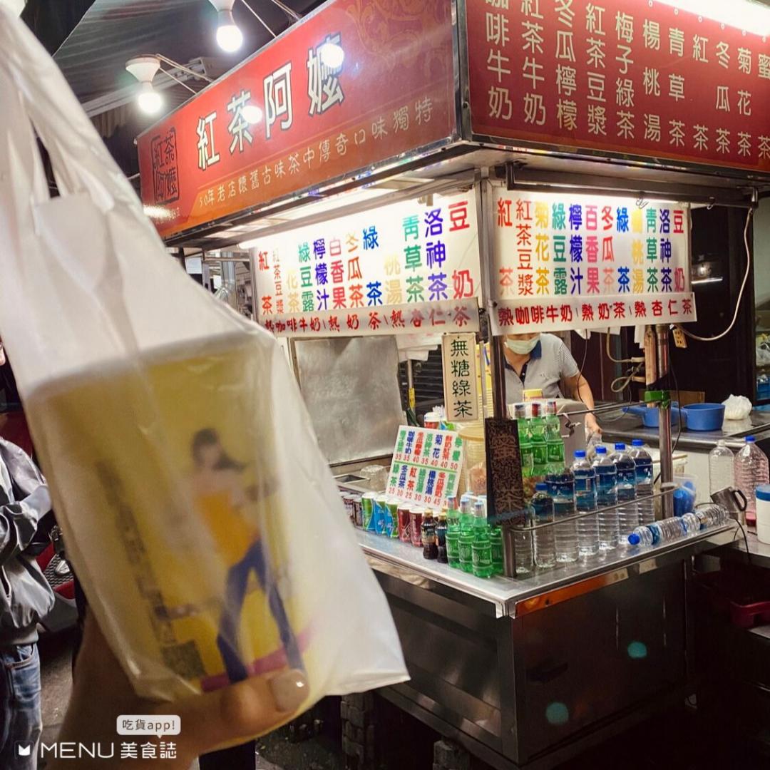 「手搖飲始祖」老字號飲料攤６間必喝！鋁箔包紅茶冰、高CP值黑糖珍奶學生最愛