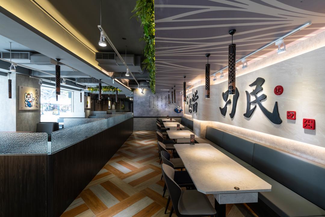 全台最迷你、離捷運站最近店鋪佔地約70坪。（圖／業者提供）