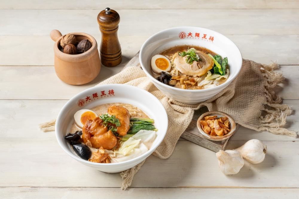 「熊本焦蒜雞白湯拉麵」260元、「熊本焦蒜豚骨拉麵」260元。（圖／業者提供）