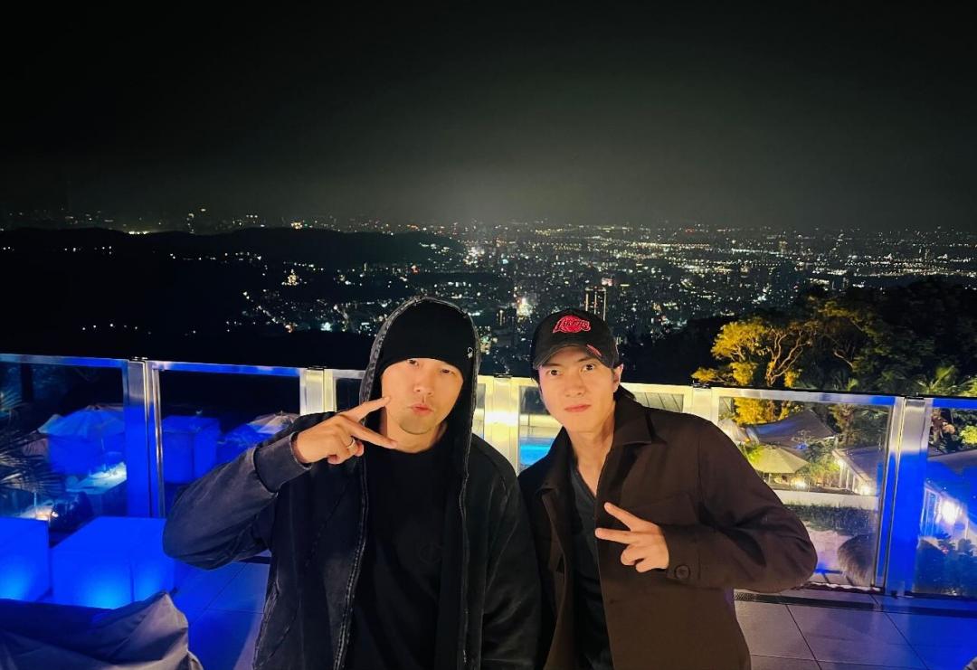 山下智久今年4月低調來台，由周杰倫陪著吃飯、喝咖啡還有到陽明山看夜景。（圖／翻攝自IG）