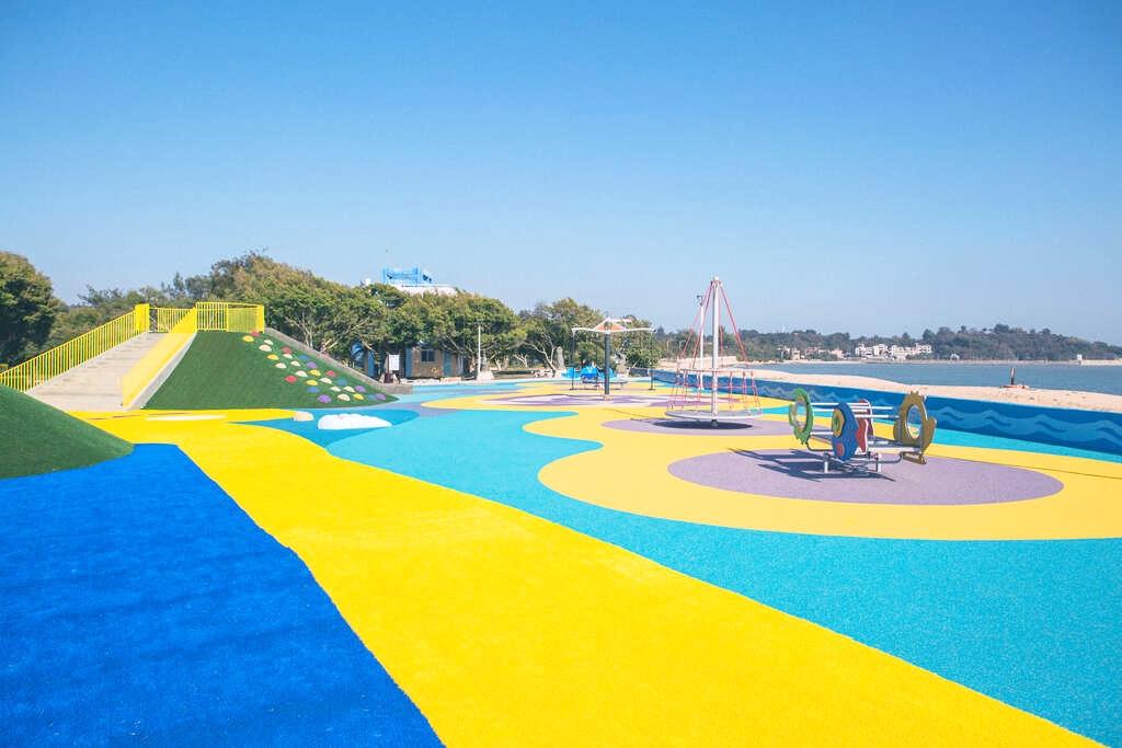 金門「習山湖公園」擁有絕美海景在近期爆紅。（圖／翻攝自金門觀光旅遊網）