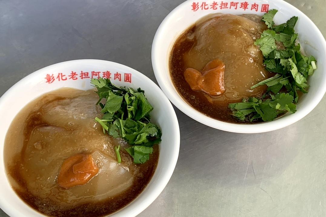 彰化老担阿璋肉圓三連霸！香菜任你加讓饕客狂讚