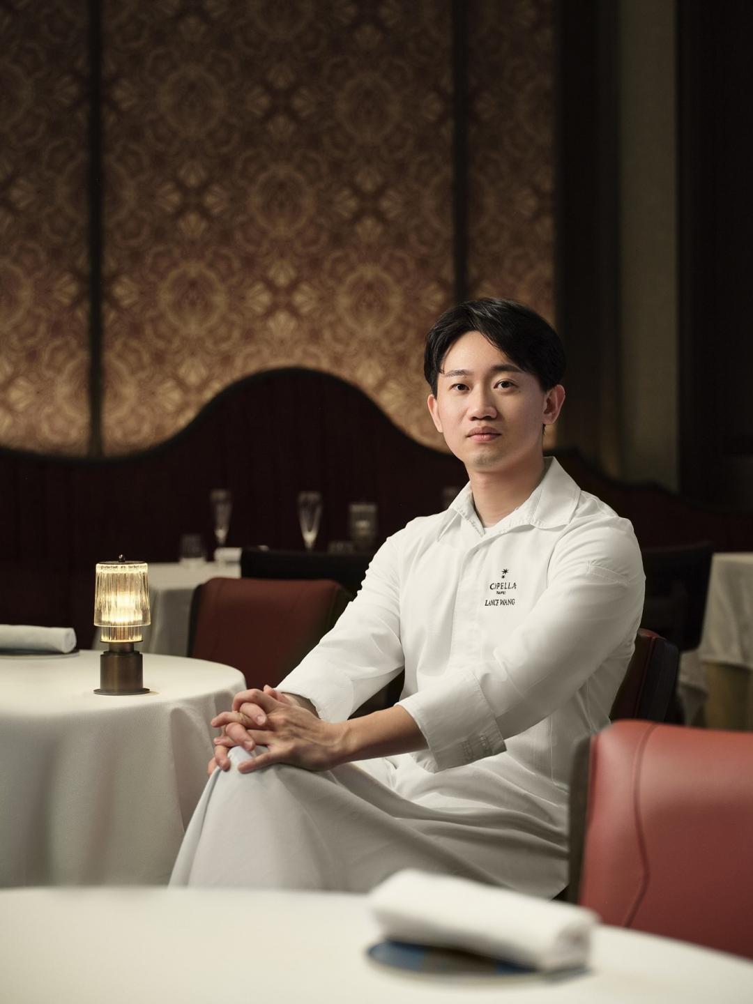 「焰28」主廚王偉榮擅長融合西方烹飪技術與在地飲食文化。（圖／品牌提供）