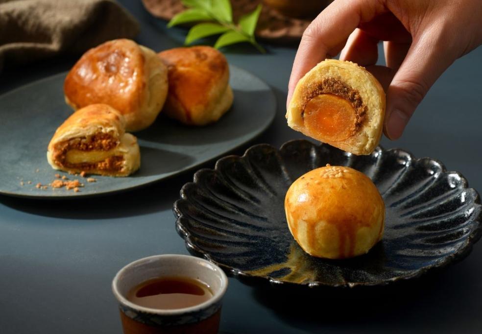 「林聰明中秋月餅禮盒」每盒包含兩種口味各3顆，6入特價420元。（圖／品牌提供）
