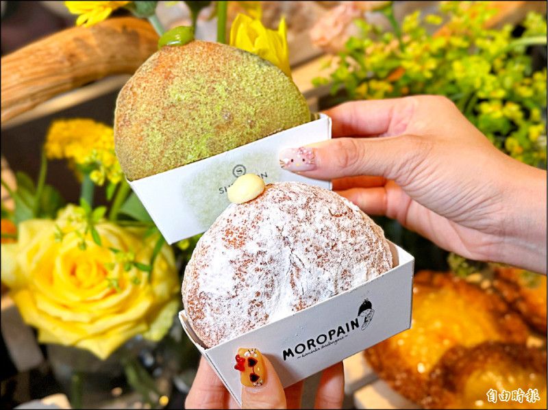 MOROPAIN以日本頂級食材打造入口即化的生甜甜圈，有卡士達、宇治抹茶等四種口味，各80元起。（記者郭宣暄攝）