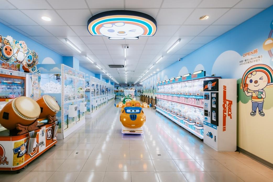 7-ELEVEN打造超商首間「娃寶歡樂世界OPEN!PLAZA」即日起正式開幕。（圖／超商提供）