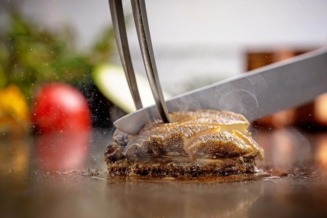 台中新開幕餐廳》雅室牛排路過送冰淇淋、夏登鐵板燒11道1450元高CP值