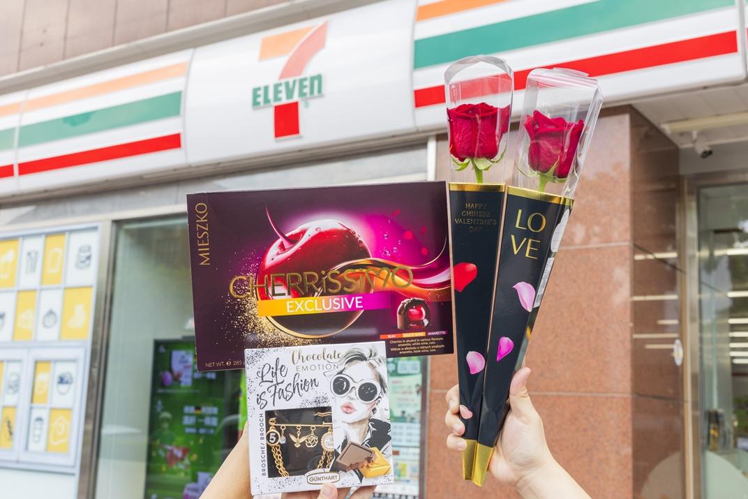 統一企業集團獻上逾5萬朵進口空運紅玫瑰。（圖／超商提供）