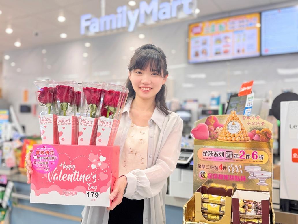 全家開賣由厄瓜多空運進口的玫瑰花。（圖／超商提供）