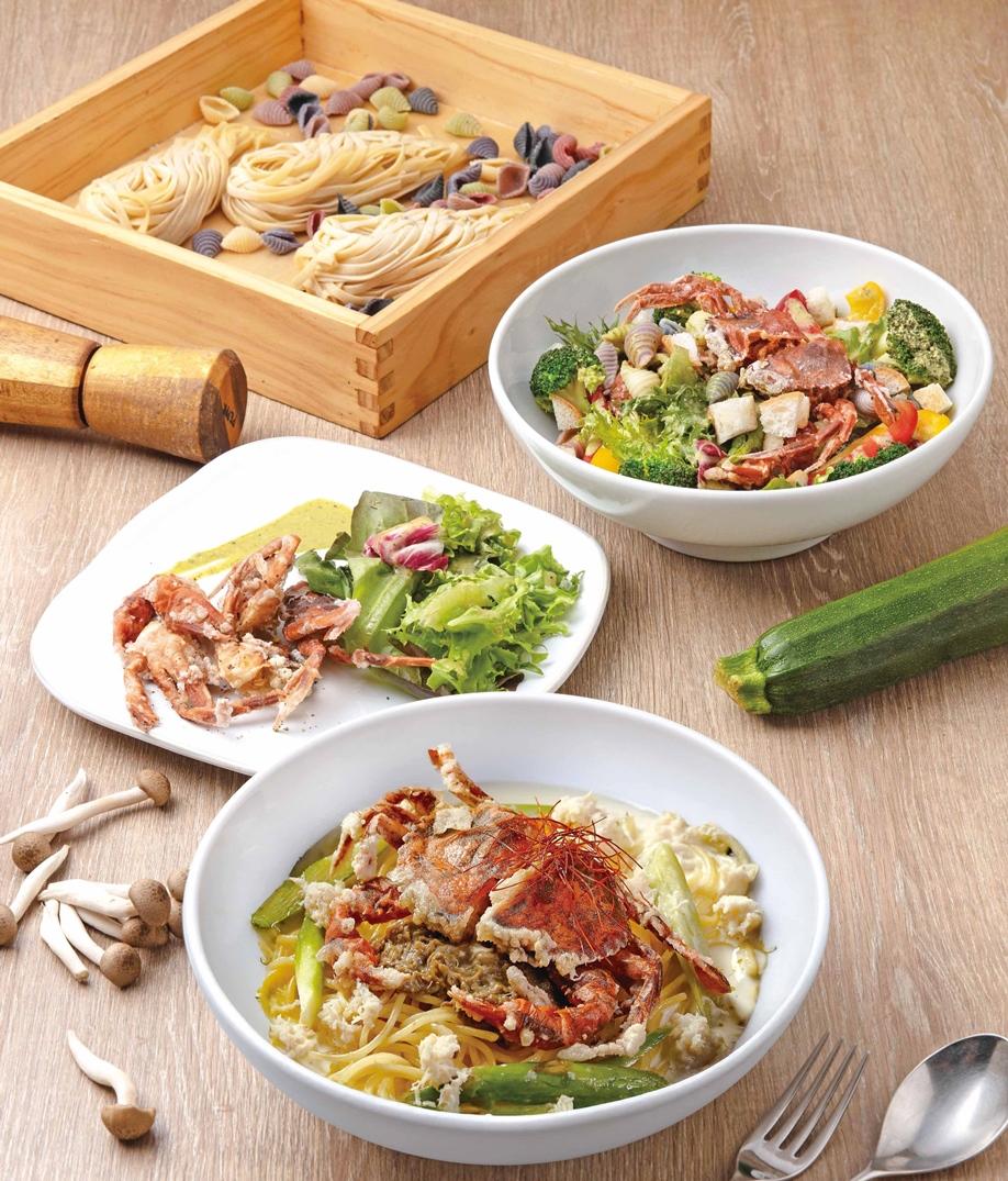 BEPPIN PASTA酥炸軟殼蟹佐青醬270元、軟殼蟹青醬貝殼麵沙拉360元、軟殼蟹奶油義大利麵430元。（圖／品牌提供）