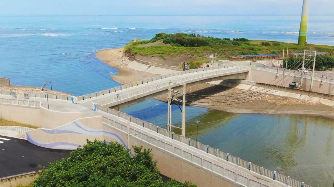海翁橋重新改建啟用，榮獲公共工程金質獎殊榮。（圖／台中市政府提供）
