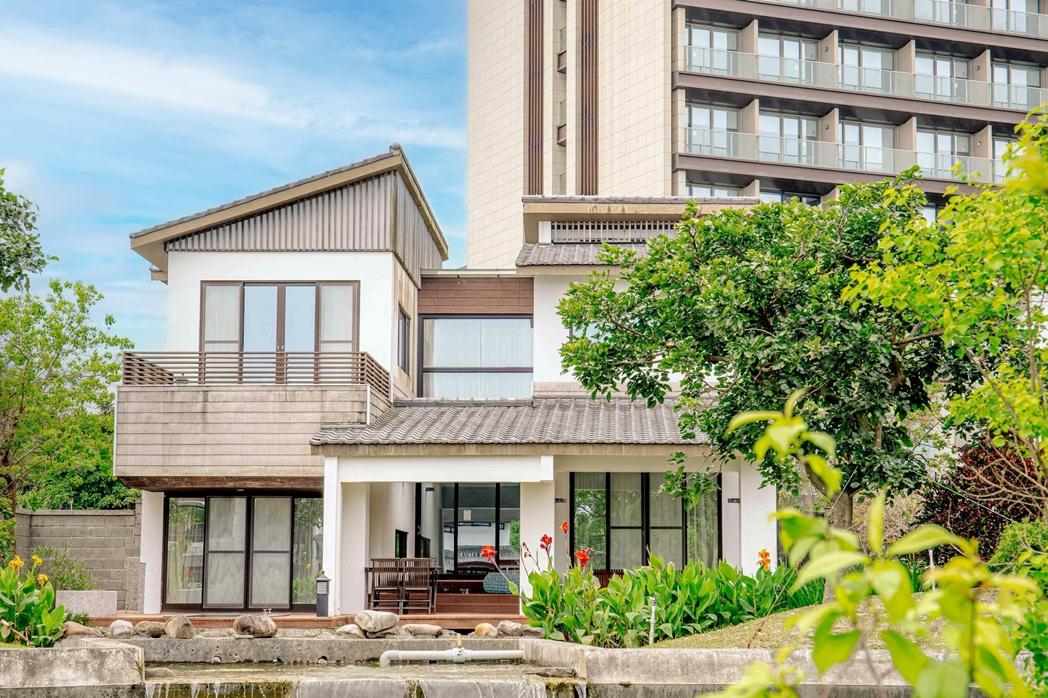 綠舞國際觀光飯店即日起至2025年12月30日限時推出「Chill Go Villa 買一贈一住房專案」。（圖／飯店提供）