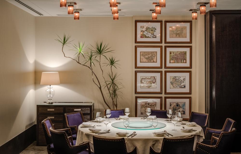 台北夜上海規劃5間獨立包廂，包廂皆以數字命名，代表不同的含義。（圖／品牌提供）