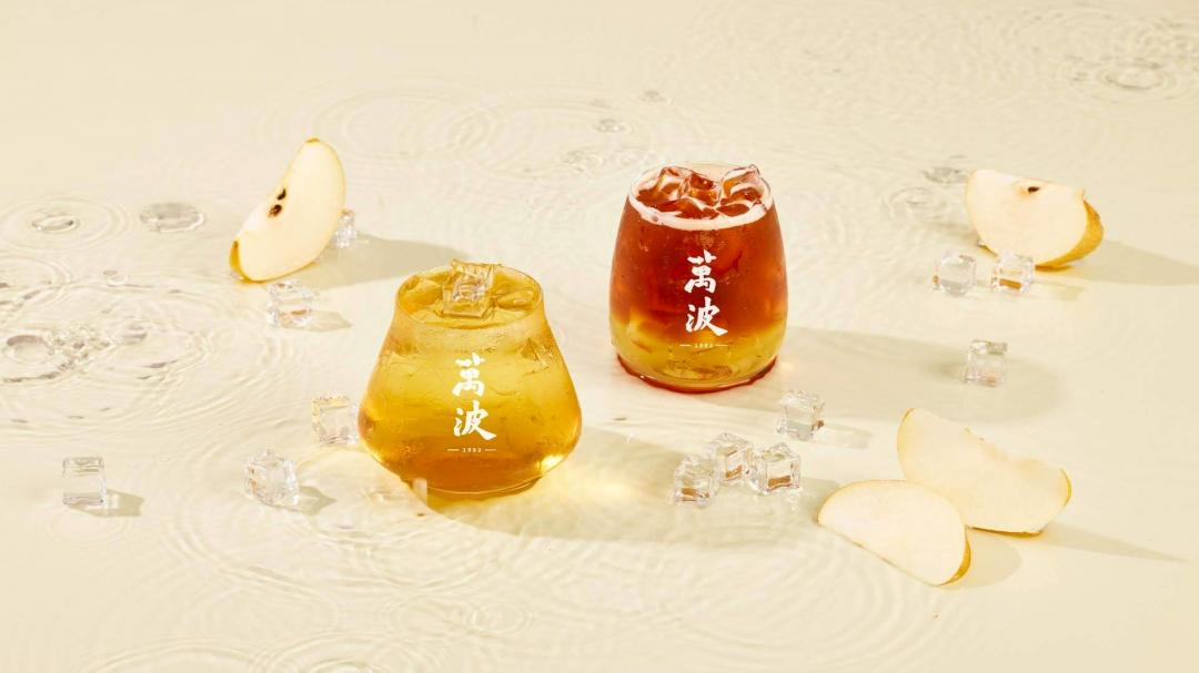 「梨仔青」、「梨仔紅」中杯55元 / 大杯65元,台南三井門市僅販售大杯,售價70元。(圖/品牌提供)
