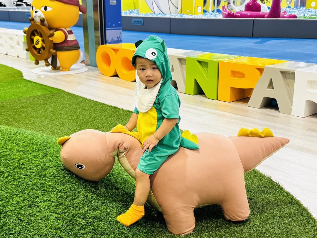 「好想兔海洋探險島」是結合原創角色、互動設施與療癒設計的夢幻冒險空間。(記者蔡宗勳攝)