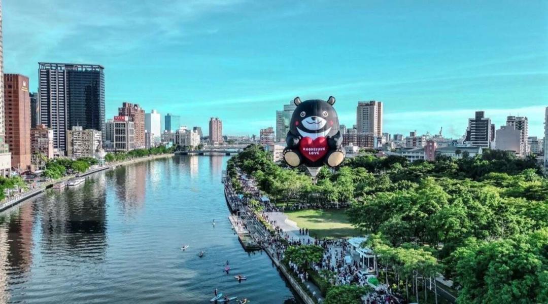 高雄熱氣球活動10月10日至12日移師至愛河畔舉辦。（圖／高雄旅遊網提供）