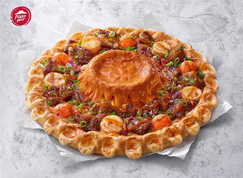 必勝客全新推出限量的「煙燻起司火山熔岩餅皮」。（圖／業者提供）