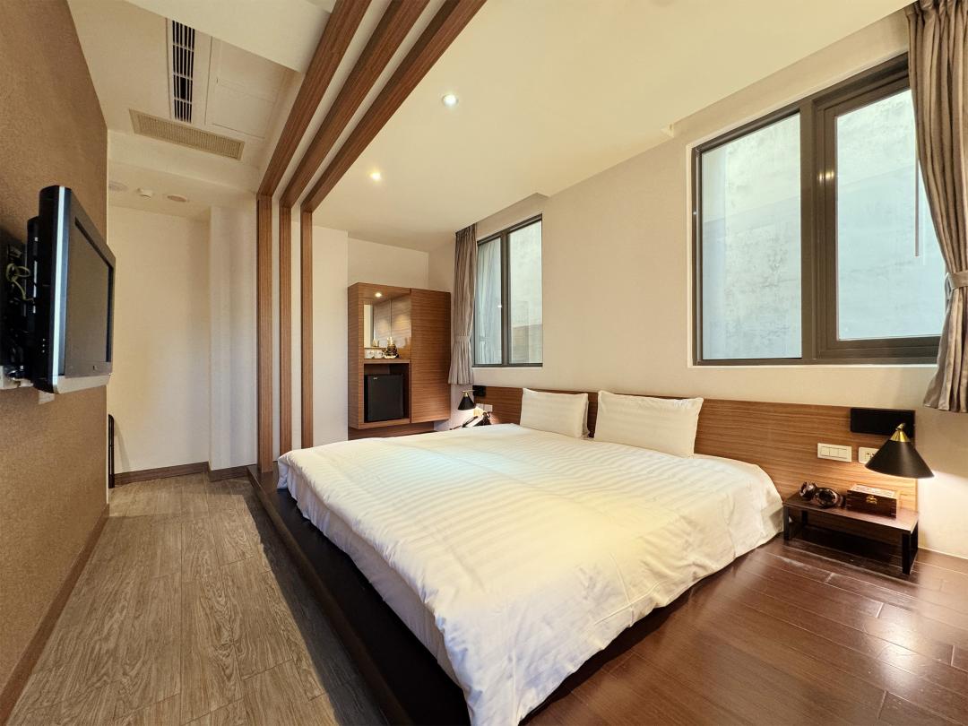 豪華雙人房含一張雙人床。（圖／飯店提供）