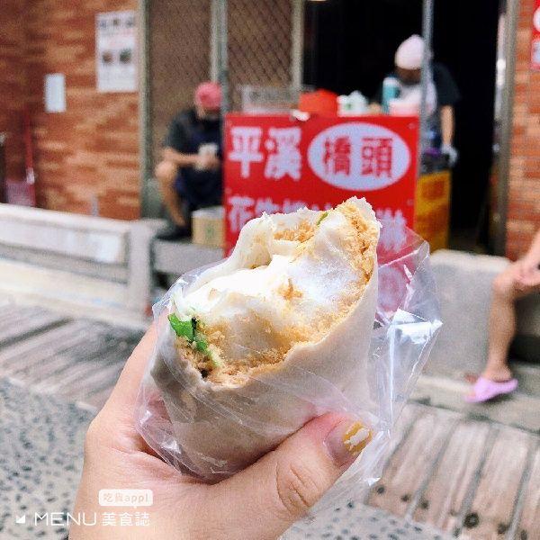 十月連假到平溪放天燈嘗美食！秘境車站喝咖啡、菁桐最老雞捲店等６間必訪