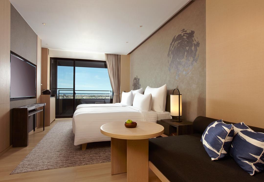 礁溪寒沐酒店「一泊一食乘風居平日/小旺日雙人住宿券」每組1張售價7,800元，等同34折優惠。（圖／飯店提供）