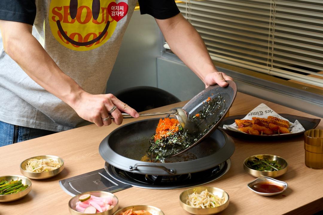 「韓式飛魚卵炒飯」只送不賣。（圖／品牌提供）