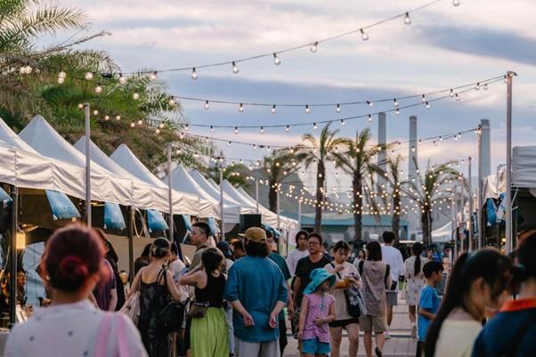 「海島市集」集結超過40個異國美食與手創品牌。（圖／北觀處提供）