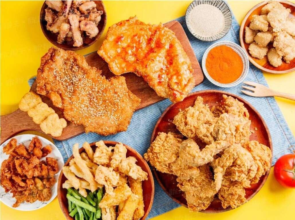 今年高雄鹹酥雞嘉年華活動陣容堅強，網羅歷屆人氣名店與得獎品牌共65家，是歷年最多。（圖／高雄市政府觀光局提供）