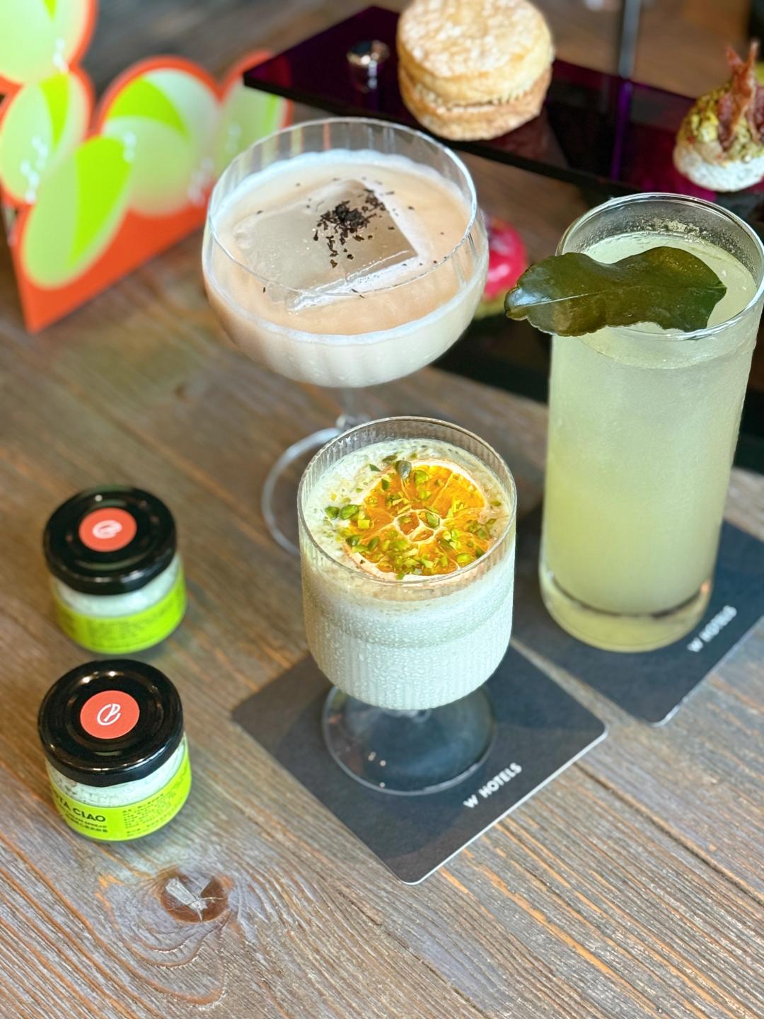 左起為無酒精調飲「CHA & NUT」、創意特調「NUT ME UP」與「TONIC NUTCASE」。（圖／記者郭宣暄攝）