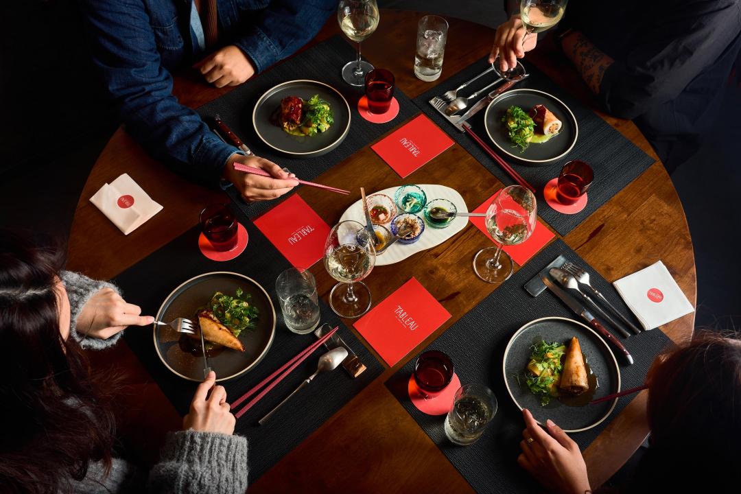 榮獲2025米其林指南必比登推介肯定！ TABLEAU by Craig Yang推出全新套餐，每套1,980元＋10%。（圖／品牌提供）