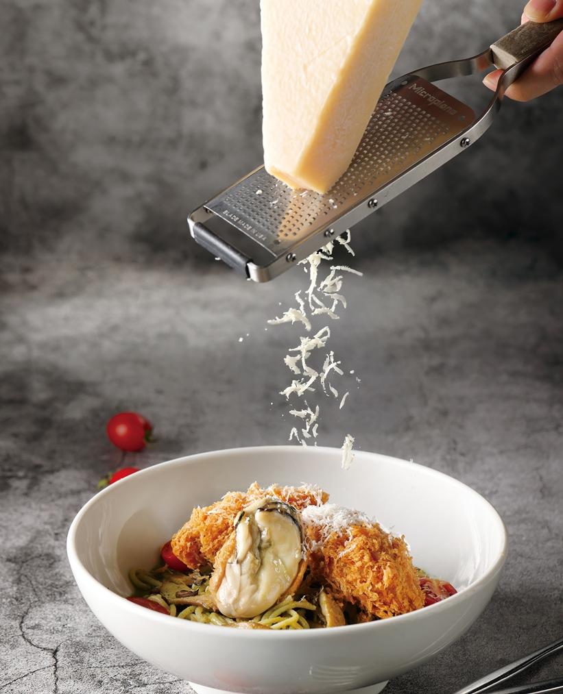 BEPPIN PASTA「酥炸牡蠣野菇青醬義大利麵」450元。（圖／品牌提供）