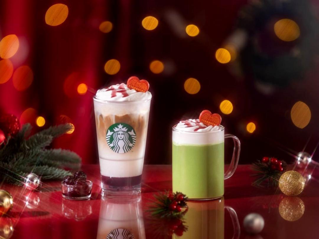 星巴克首次推出愛‧Sharing限定飲品，以黑櫻桃風味打造新飲品「黑櫻桃風味瑪奇朵」和「黑櫻桃風味抹茶豆奶那堤」兩款飲品。（圖／品牌提供）