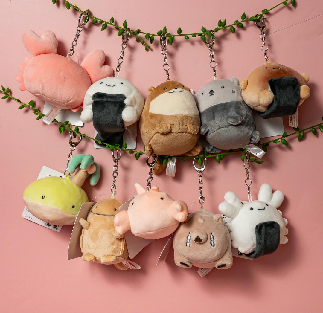 絨毛吊飾590元／款。