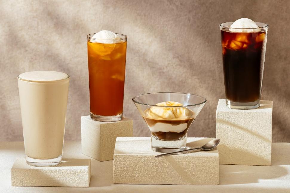 星巴克推出冰淇淋新品系列「經典美式馥洛特」、「麥芽雪冷萃」、「經典阿法奇朵」「經典紅茶馥洛特」。（品牌提供）