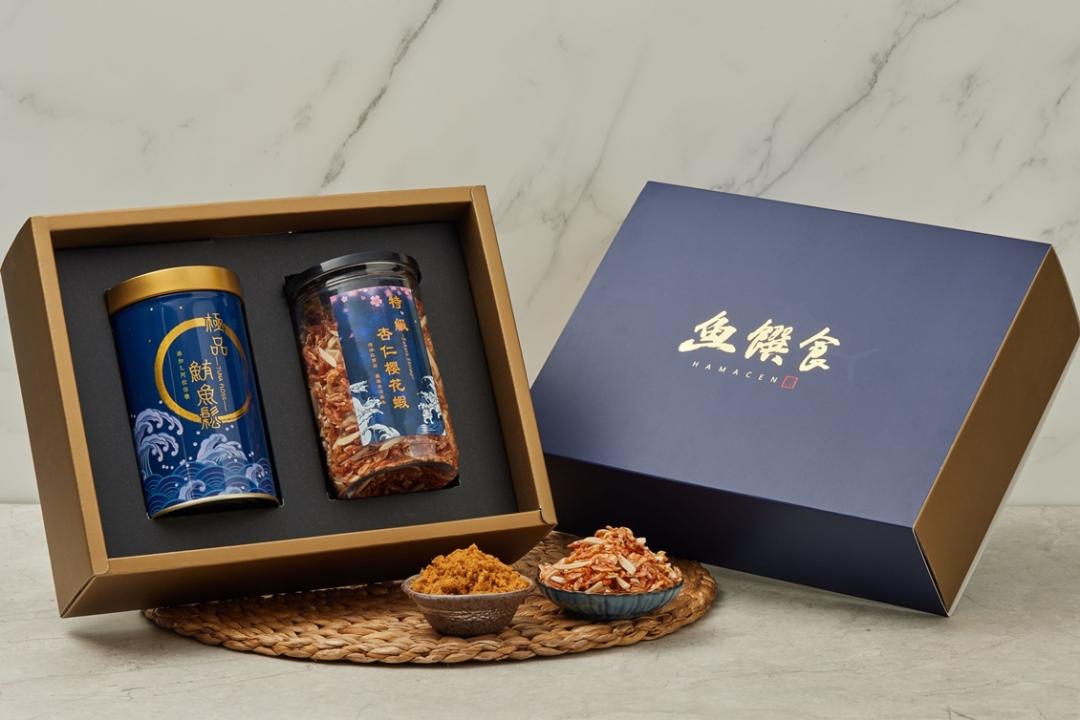 魚饌食春節禮盒放入頂級鮪魚和櫻花蝦產品，象徵滿載好運一整年。（品牌提供）