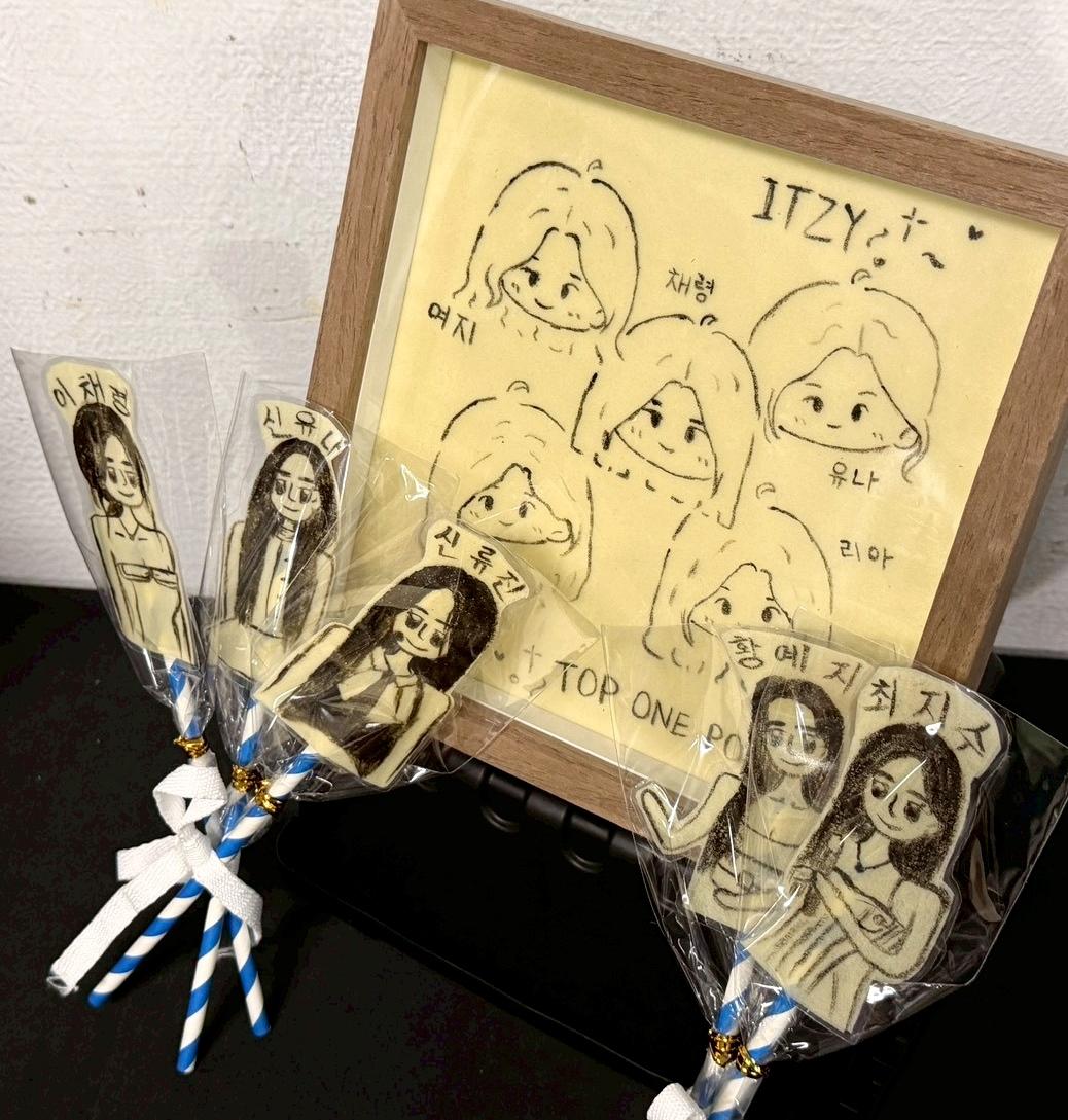 這一鍋為ITZY成員畫下千張豆腐紙應援。（品牌提供）