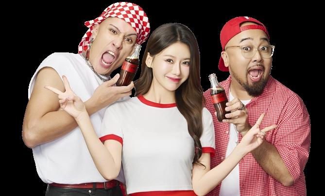 可口可樂品牌好友李雅英、YELLOW黃宣、美麗本人3月27日將蒞臨現場重現廣告中的洗腦「Coke！撞」舞步。（品牌提供）