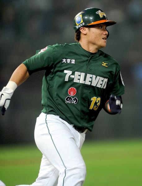 中職》冠軍戰開打球迷破萬　獅客場奪首勝