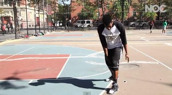 尼克尚伯特iPhone當籃球　網友吃驚