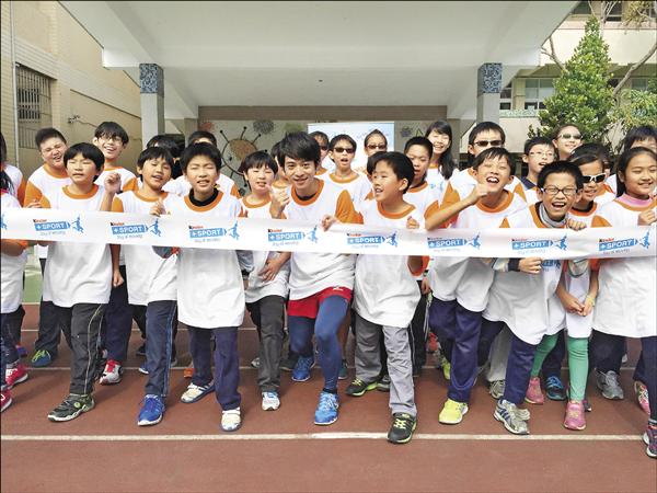 建達兒童路跑 拒當宅童
