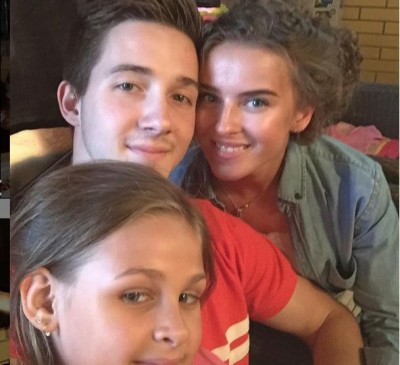 NHL》冰球明星遊越南 竟生吃蛇心、喝蛇血！