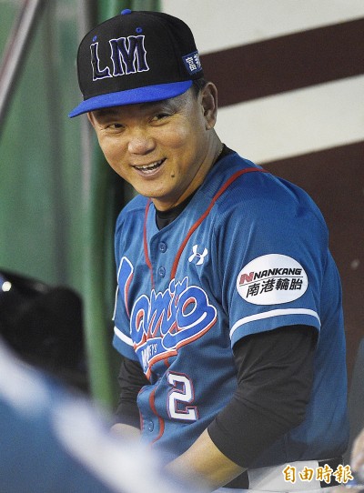 中職》寶可夢正夯  洪總也趕上風潮