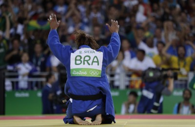 奧運》來自最大貧民窟 她幫地主巴西摘首金