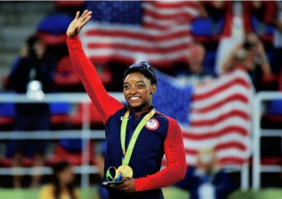 奧運》女子體操歷史新頁 拜爾絲將任美國閉幕掌旗官