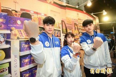 世大運發上萬支智慧手錶 選手可測心率兼趴趴走