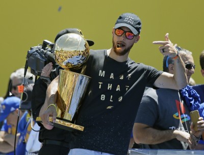 NBA》勇士太強大 資深球評：下賽季結束了