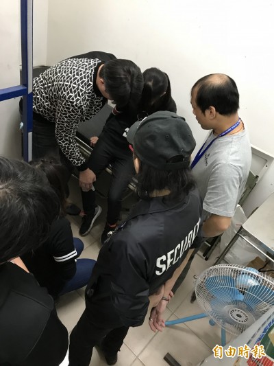 中職》開幕戰傳意外 界外球破網打傷女球迷