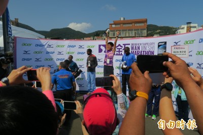 路跑》萬金石馬拉松奪冠 讓日本「最強市民跑者」獲金氏世界紀錄