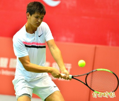 看書、練體能 台灣小將吳東霖睽違1年半收下挑戰賽首勝