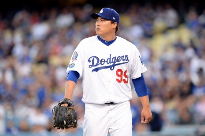 MLB》超糗！記錯出局數帥氣下丘 柳賢振回頭才發現隊友都不動